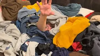 Help!!! Folding a mountain of clothes! Asmr