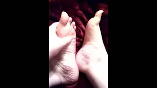 Feet rubbing *massaging* tickling asmr