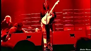 Yngwie has pedal board issue and then goes on shredding