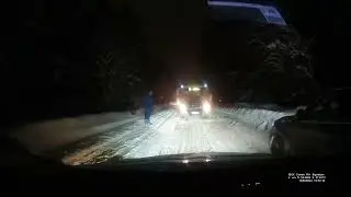 Как мы разъезжались с автобусом на узкой снежной дороге. Щелково.