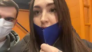 БРАТИШКИН ИРЛ СТРИМ ИГРАЮТ В ИГРОВЫЕ АВТОМАТЫ С ДЕВУШКОЙ