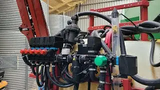 Modernizacja opryskiwacza Hardi Master, montaż elektrozaworów, sterownika oraz nawigacji GPS