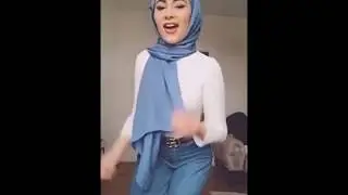 KOT PANTOLONLU SEXI KIZ 