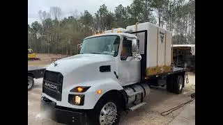 MACK MD6 Truck - Equipment Demonstration