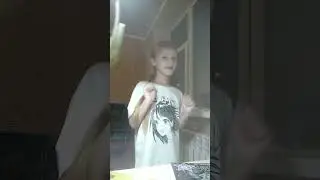 у меня новая футболка🍓💗