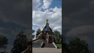 Вікова тополя у Гідропарку, Київ
