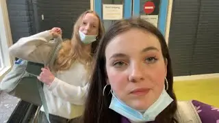 FLAUW GEVALLEN IN WC OP SCHOOL - VOORBEREIDINGEN DANSWEDSTRIJD - OP SCHOOL - Bibi
