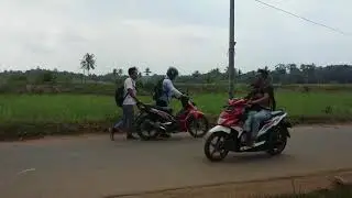 haha ngakak 😂tidak ada otak kau,