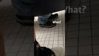 Hot Girl Under the Stall