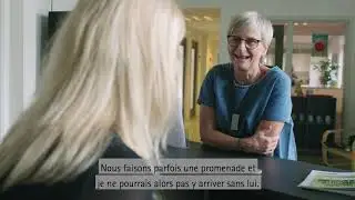 Dorthe utilise les microphones Roger™ pour communiquer avec ses patients