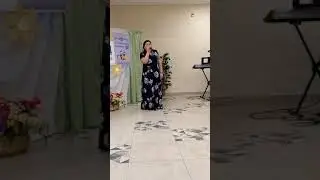 Поет Зиля Кавиева