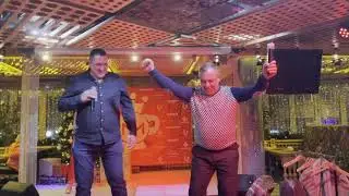 Караоке в Чайхоне номер один на Новослободской - Я не Рафаэль в моем исполнении.