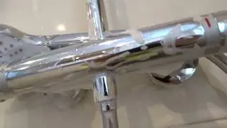 Ванная комната. Душевая кабинка. Удаление водного налета. Уборка