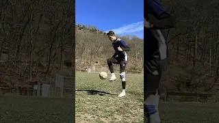 DOUBLE REVERSE ATW FOOTBALL JUGGLING DKILL TRICK #eafc24 #fc24 #messi #football #soccer #ronaldo