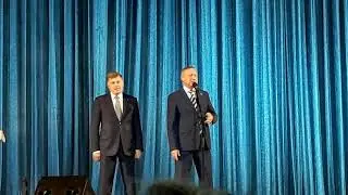 Александр Беглов на концерте ко Дню внешкольного работника. БКЗ Октябрьский.