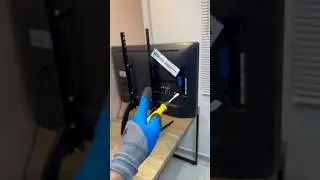 Turn Your Old TV Smart: The Hidden Technician Trick