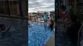 Swimming (Berenang) 😘