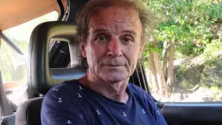 MON PERE (ESSAYE) DE M'APPRENDRE À CONDUIRE !