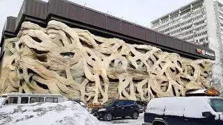Pyaterochka in Textiles. Gaudi in Moscow.