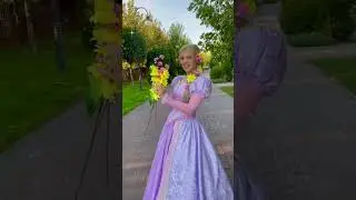 Rapunzel cosplay💜🌸☀️