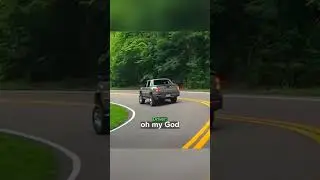 NPC Driver Has No Idea How to Corner | @ricecrz/IG