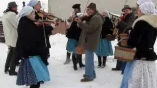Fašiangy a tradičné pochovávanie basy v Krajnom 2010. Časť: 3