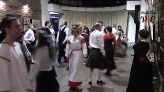 02 Дженни собирает груши