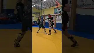 Tall vs Low Athlete Sparring / Спарринг высокого спортсмена против низкого