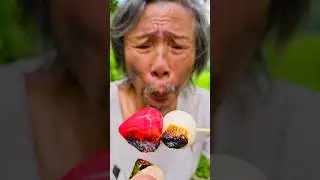 Survival Skills: SIMPLE but VERY USEFUL with Strawberry Candy #survival  #shorts #bushcraft