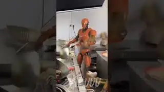 How starwars Droid cooks fast? starwars #starwarsdaily #starwarsfan #starwarsmemes