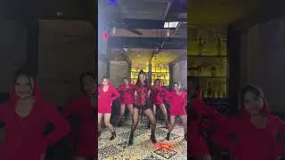 Dance Menyala Wi with dancers #jegegbulan  #menyalawi #lagubali #shorts #shortsdance