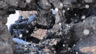 Caught in the Bitter Cold of Winter/Building a Warm and Cozy Shelter in an Ancient Cave/winter camp