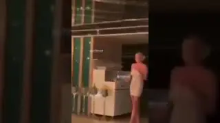 Снова пьяную Волочкову выгнали с отеля . Волочкова пьяная матерится в ресторане. Позор Волочковой