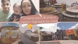 Vlog do nosso feriado 💙| Comemos pizza + Bê amou a papinha e organização das roupas 👕