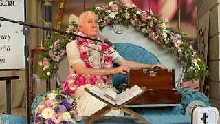Hare Krishna in Russia! ISKCON!RUSSIAN GURU AND GBC Chaitanya Chandra Charan Maharaj