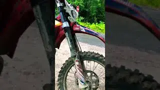 Сколько живёт эндуро мотик?