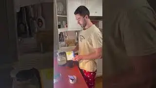 Утром решил выпить чаю, но зашел в интернет 😁 