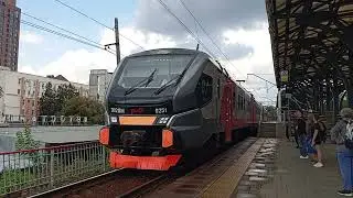 Эп2дм-0251 на пл.Первомайская г Екатеринбург. Снято летом 2025 года.