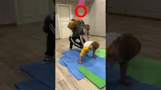 Совместная стойка на руках челлендж 😜🤸‍♂️ #shorts #челлендж