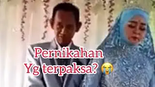 Ekspresi pengantin wanitanya lucu