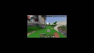 COOL 2 BLOCK CLUTCH In MINECRAFT SKYWARS!... 