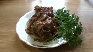 Курица тушеная с томатным соусом - просто тает во рту! Съедается мгновенно