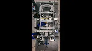 Build a rally car in 15 seconds