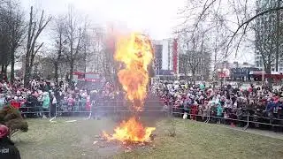 Масленица-2020. В Солигорске сожгли чучело Зимы