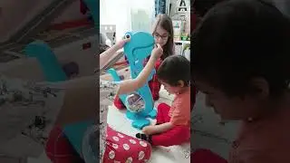 Дети копят деньги, на что не говорят) Оливка, Дёма, Виви