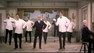 Louis de Funès - Le grand restaurant (1966) - Cossacks  Dance