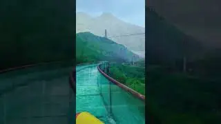 А вы прокатились бы?)) Самая длинная водная горка. Китай