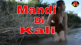 Gadis Sexy Mandi Di Kali