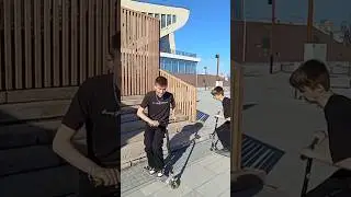 крутим трюки 😎#рекомендации #подпишись #самокат #стрит #skate