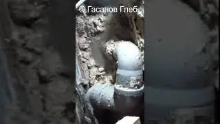 Когда мы переехали из Вологды в Москву, к нам стал приходить тот же сантехник.